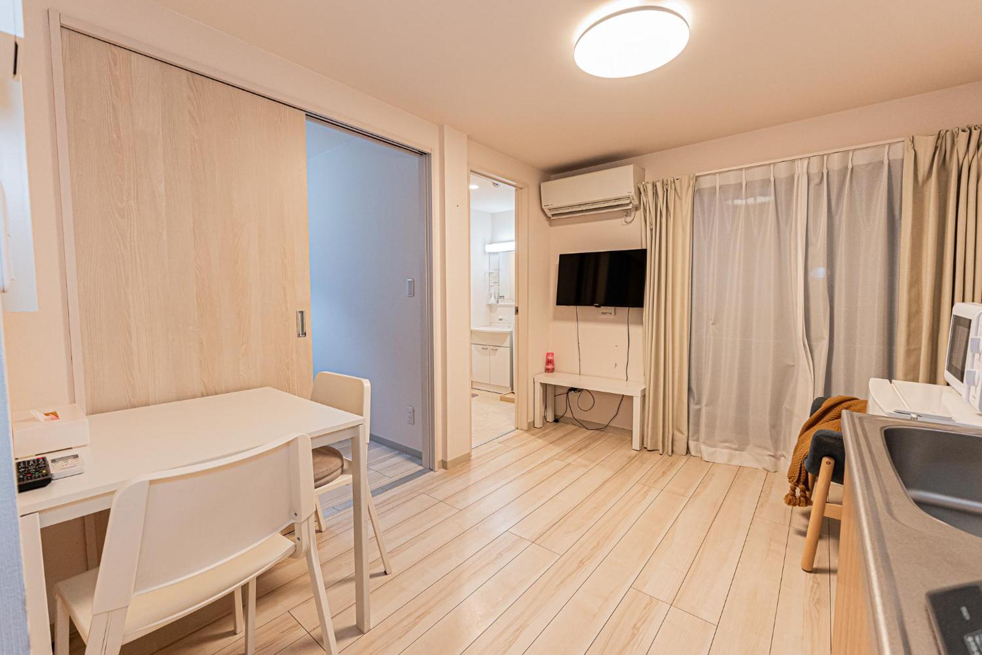 Mi-Hotel Ikebukuro 池袋 — Photos 2